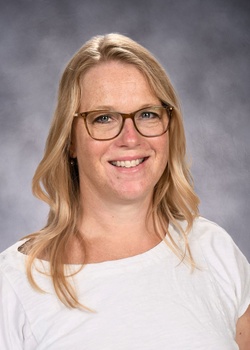 Holdmann, Laura